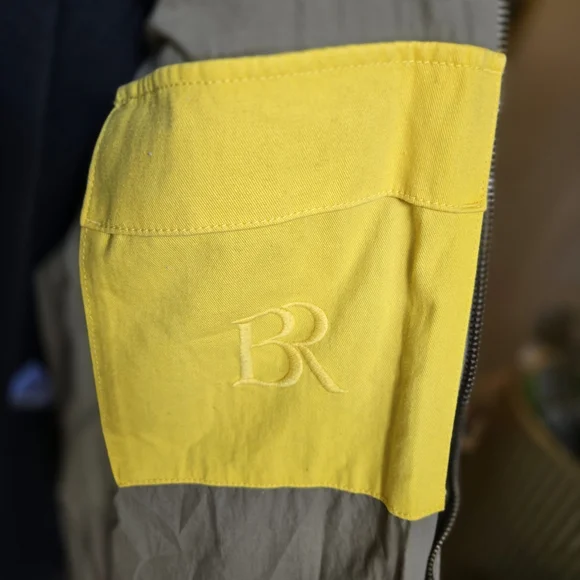 Banana republic Trail Master style Jacket,zip off sleeves Excellent condition ! - Picture 5 of 6